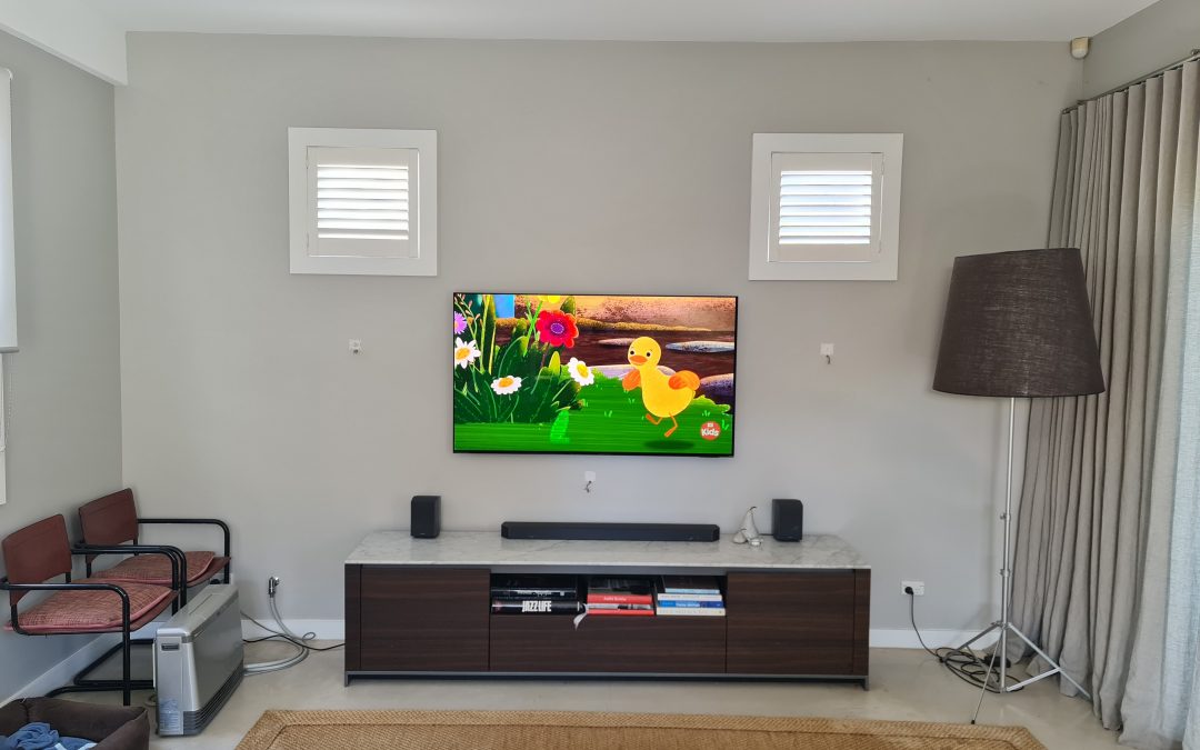 Samsung 65″ S95C 4K OLED, mounted onto Gyprock wall with Q990 Soundbar