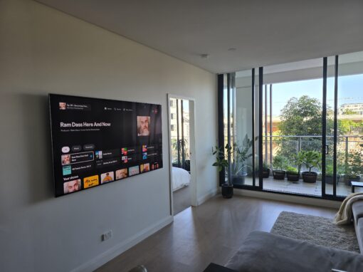Samsung TV Wall Mount Installation in Apartment Living Room